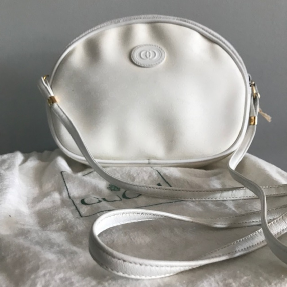 Vintage Authentic Gucci White Crossbody